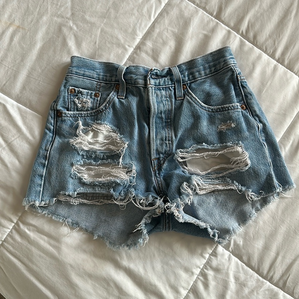 Levi’s shorts
